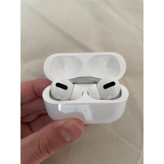 アップル(Apple)のairpods pro エアーポッズプロ (ヘッドフォン/イヤフォン)