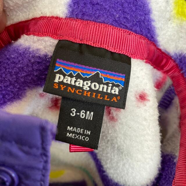 patagonia(パタゴニア)のパタゴニア　ベビー　フリース　3-6m キッズ/ベビー/マタニティのベビー服(~85cm)(ジャケット/コート)の商品写真