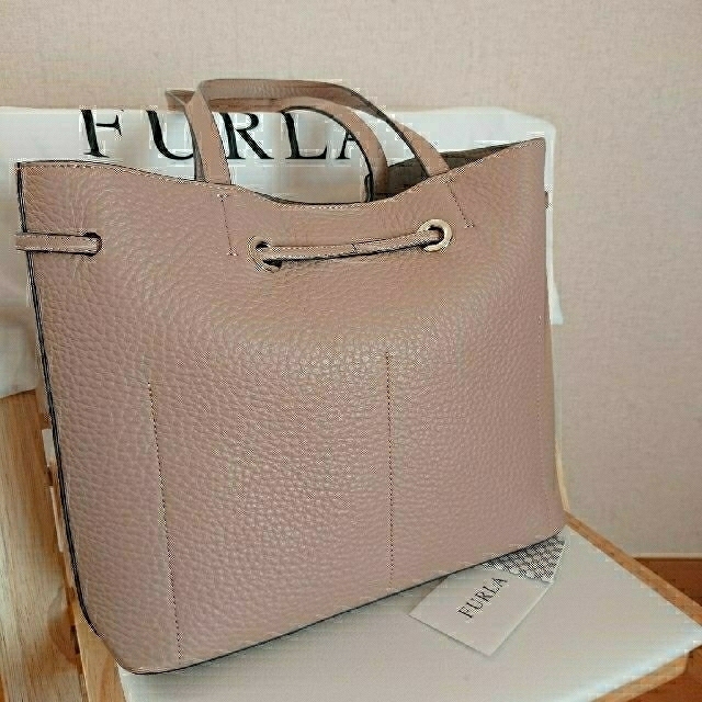 Furla(フルラ)のFURLA ショルダーバッグ メンズのバッグ(ショルダーバッグ)の商品写真