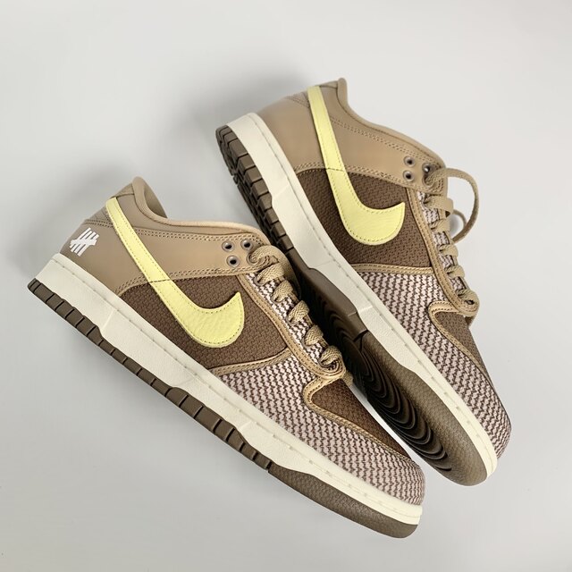 NIKE(ナイキ)のNike Dunk Low SP Undefeated Canteen Dunk メンズの靴/シューズ(スニーカー)の商品写真