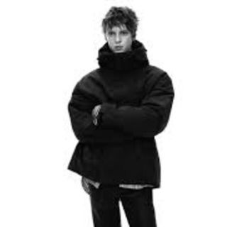 ジルサンダー(Jil Sander)のUNIQLO +J ハイブリッドダウンオーバーサイズパーカーL(ダウンジャケット)