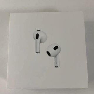 アップル(Apple)の2021年10月発売　AirPods（第3世代）正規品　MME73J/A(ヘッドフォン/イヤフォン)