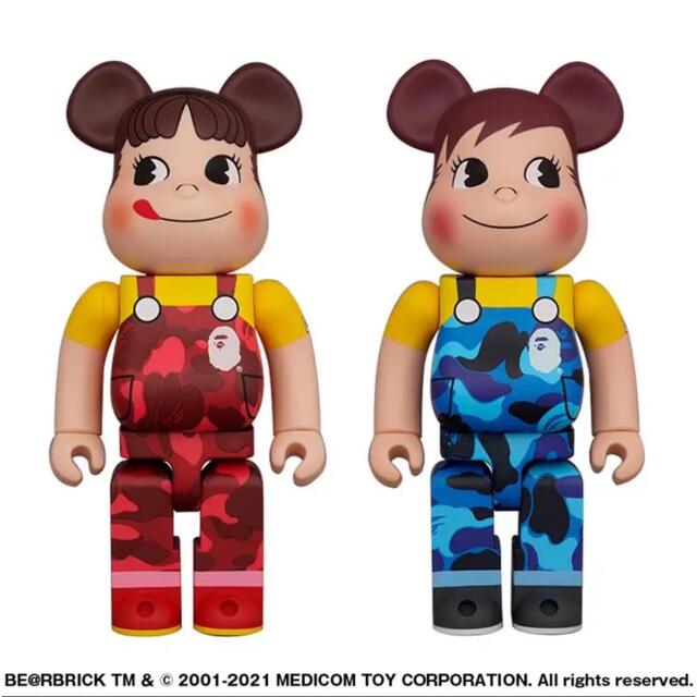 不二家(フジヤ)のBE＠RBRICK BAPE(R) × ペコちゃん & ポコちゃん 1000% エンタメ/ホビーのフィギュア(その他)の商品写真