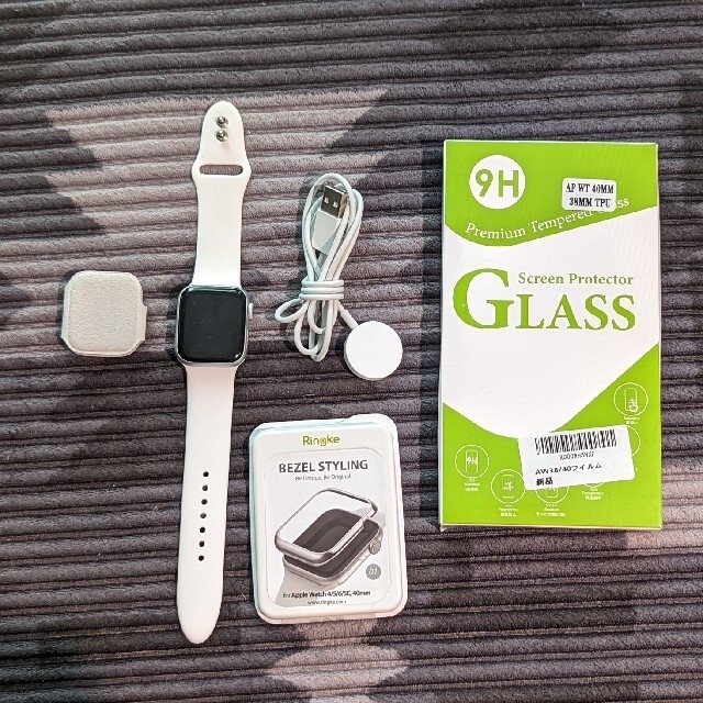 Apple Watch5 40mm GPSモデル おまけ付き 【今日の超目玉】 51.0%OFF