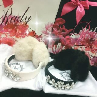 レディー(Rady)のRady☆新品☆ビジュー付きラビットファーイヤマフ☆レア(イヤーマフ)