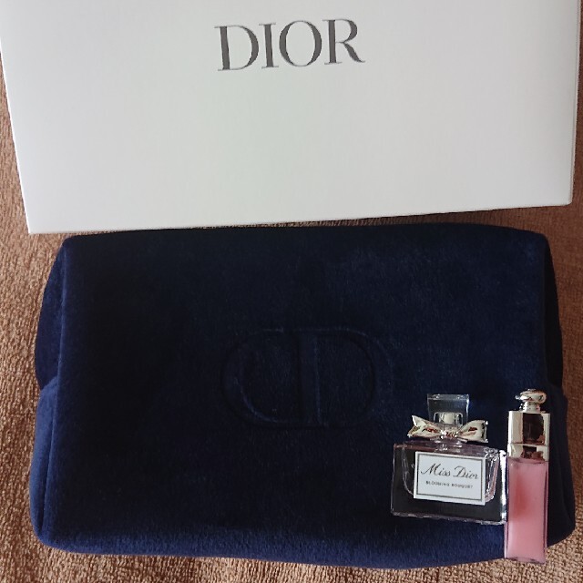 Dior(ディオール)のディオール クリスマス コフレ コスメ/美容のキット/セット(コフレ/メイクアップセット)の商品写真