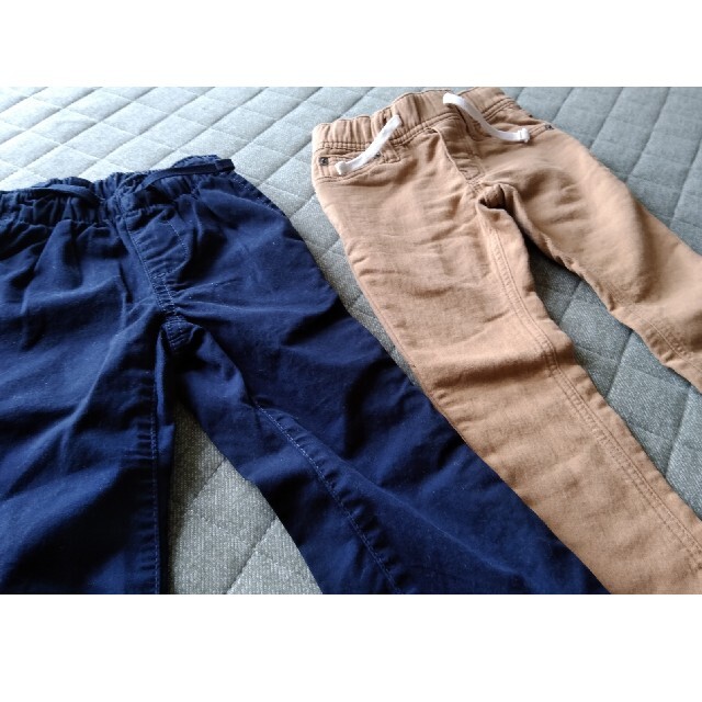 GAP Kids(ギャップキッズ)の【GAP】未使用　スリムパンツ　ストレッチパンツ　GAPkids　秋冬 キッズ/ベビー/マタニティのキッズ服男の子用(90cm~)(パンツ/スパッツ)の商品写真