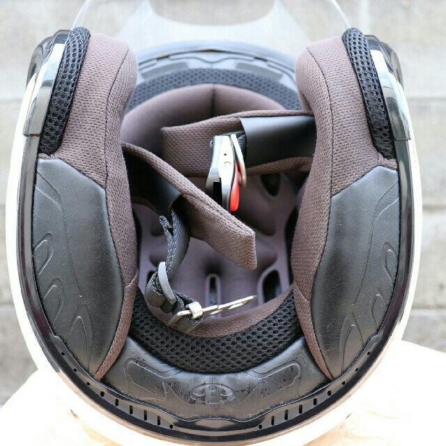 OGK(オージーケー)のOGK KABUTO avand ヘルメット 白 Mサイズ 自動車/バイクのバイク(ヘルメット/シールド)の商品写真