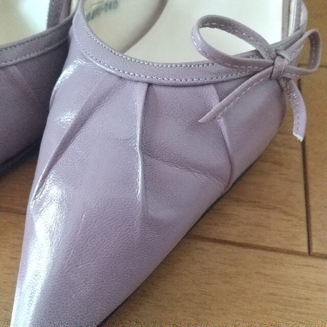 きれいめなパープルのヒールパンプス レディースの靴/シューズ(ハイヒール/パンプス)の商品写真