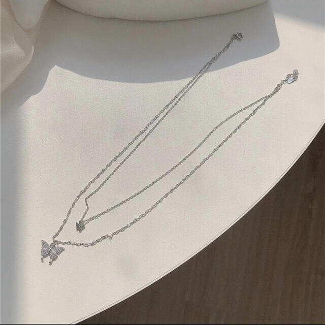 新品 double butterflies necklace s925 レディースのアクセサリー(ネックレス)の商品写真