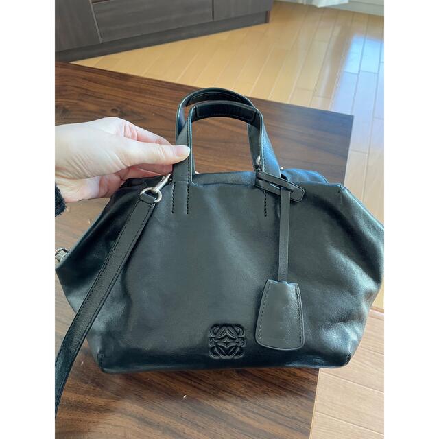 LOEWE】神戸大丸購入 ブラックハンドバッグ LOEWE】神戸大丸購入 ブラックハンドバッグ