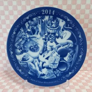 ノリタケ(Noritake)のミッキーマウスと仲間たちのイヤープレート2014(食器)