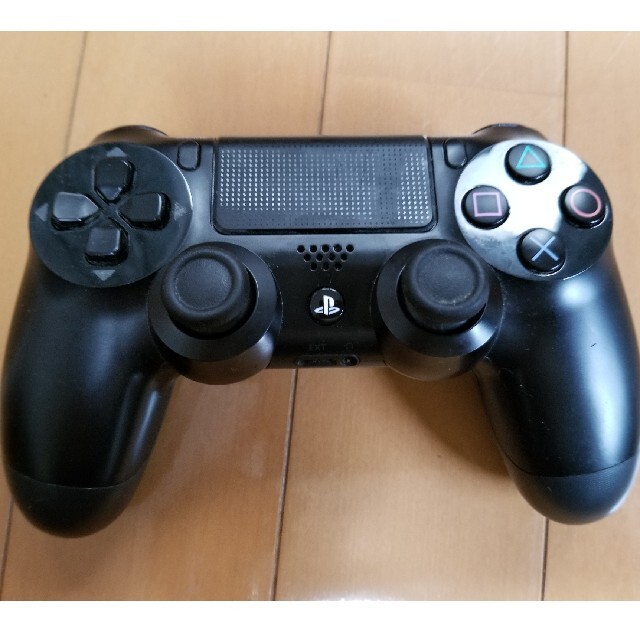 PlayStation4(プレイステーション4)のPS4 ジェット・ブラック 500GB CUH-1200A  エンタメ/ホビーのゲームソフト/ゲーム機本体(家庭用ゲーム機本体)の商品写真