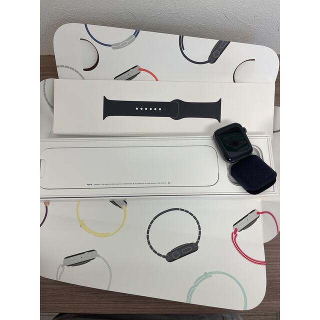 アップル Apple Watch5 グレイアルミニウム ブラックスポーツバンド