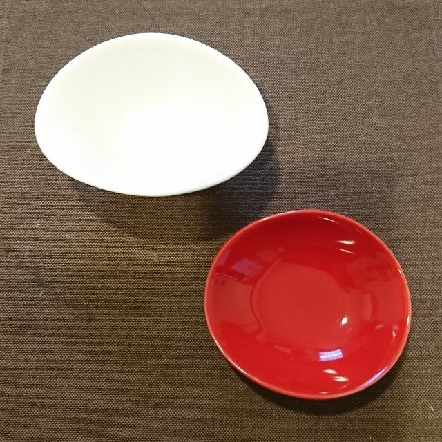 Saturn様 専用 新品 お祝い 紅白 2種類2セット 2名分 インテリア/住まい/日用品のキッチン/食器(食器)の商品写真