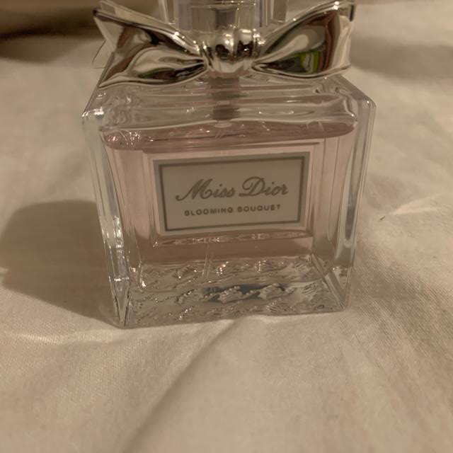 Dior(ディオール)のdior ミスディオール ブルーミングブーケ オードゥトワレ コスメ/美容の香水(香水(女性用))の商品写真