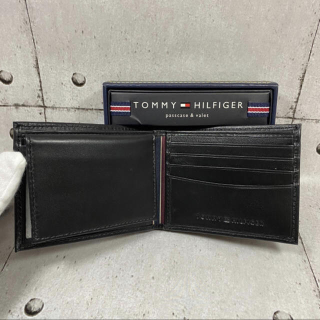 TOMMY HILFIGER(トミーヒルフィガー)のユリチカ様専用TOMMY トミーヒルフィガー　２つ折り財布　パスケース メンズのファッション小物(折り財布)の商品写真