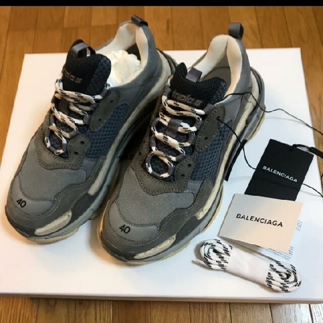 トリプルs Balenciaga バレンシアガ triple s イタリア製 - スニーカー