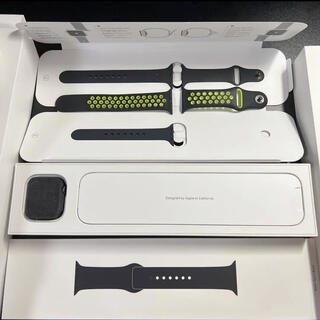 アップルウォッチ(Apple Watch)のApple Watch Series 4 スペースグレイ(腕時計(デジタル))