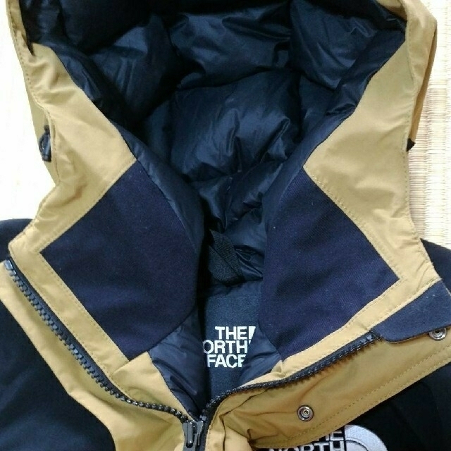 THE NORTH FACE(ザノースフェイス)の【美品・希少】M  ブリティッシュカーキ マウンテンダウンジャケット メンズのジャケット/アウター(ダウンジャケット)の商品写真