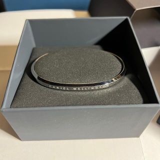 ダニエルウェリントン(Daniel Wellington)のダニエルウェリントン　クラシックブレスレット　シルバー　Lサイズ(バングル/リストバンド)