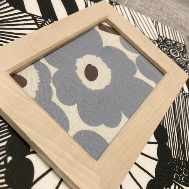 marimekko(マリメッコ)のマリメッコファブリックフレーム ハンドメイドのインテリア/家具(インテリア雑貨)の商品写真