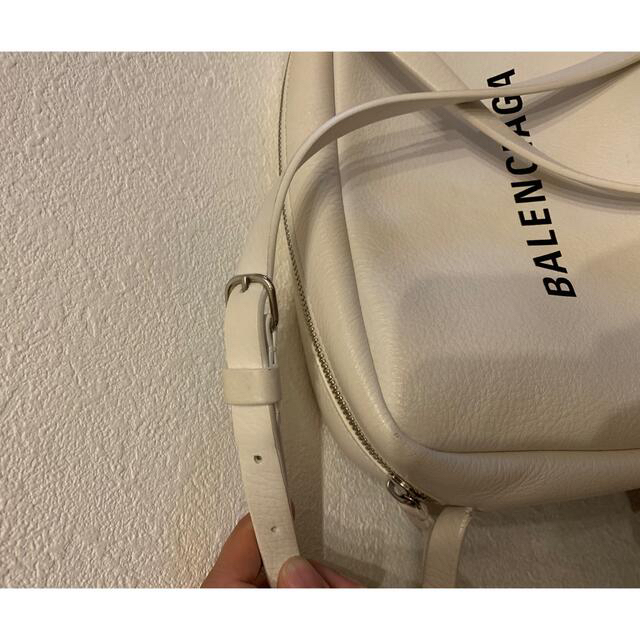 BALENCIAGA BAG(バレンシアガバッグ)の1214さまBALENCIAGA (バレンシアガ) エブリデイカメラバッグS 白 レディースのバッグ(ショルダーバッグ)の商品写真