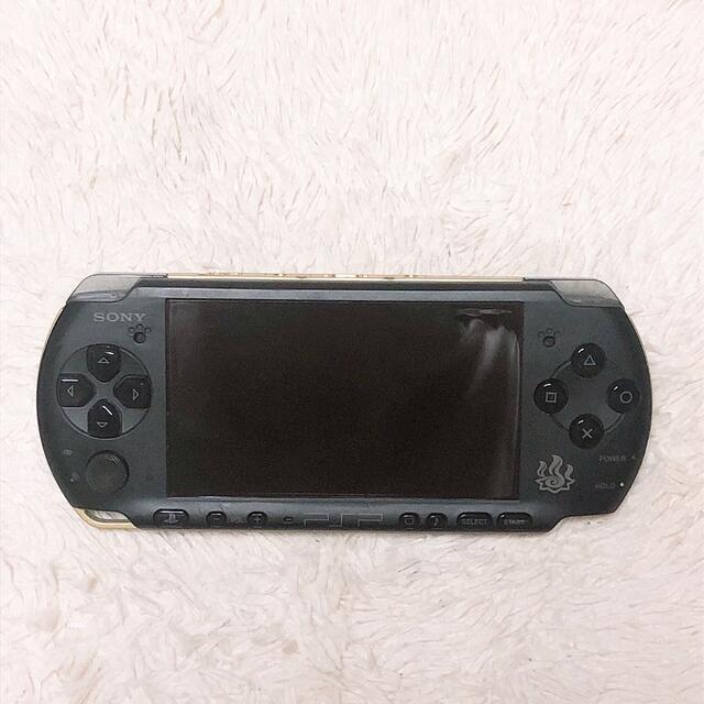 PlayStation Portable(プレイステーションポータブル)の【YT様専用】SONY PlayStationPortable エンタメ/ホビーのゲームソフト/ゲーム機本体(携帯用ゲーム機本体)の商品写真