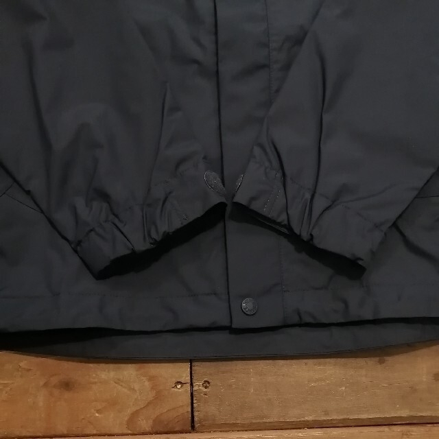 THE NORTH FACE(ザノースフェイス)の美品 ノースフェイス キッズ ドットショットジャケット 140 ネイビー 紺 キッズ/ベビー/マタニティのキッズ服男の子用(90cm~)(ジャケット/上着)の商品写真