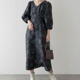 ナチュラルクチュール(natural couture)のふくれジャガードお上品線画ワンピース  natural couture(ロングワンピース/マキシワンピース)