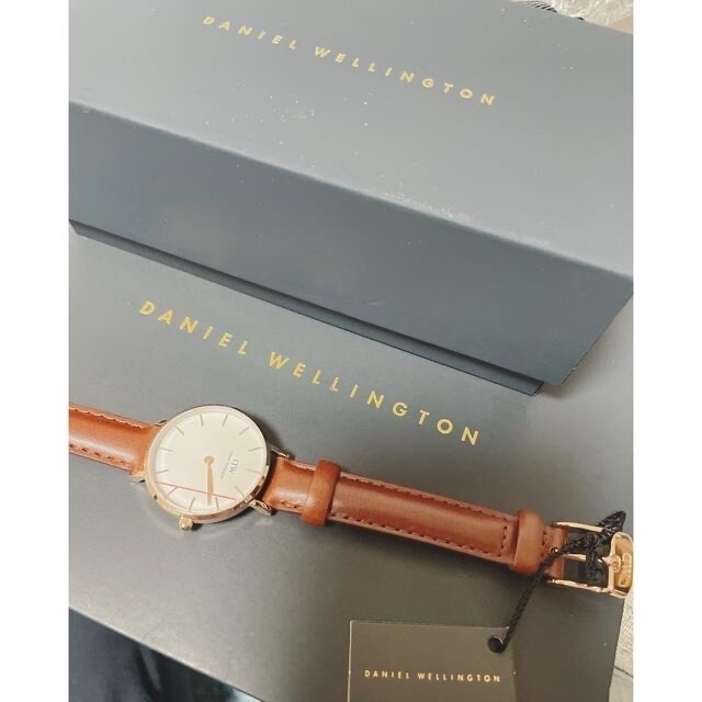 Daniel Wellington(ダニエルウェリントン)の【新品未使用】ダニエルウェリントン　腕時計 レディースのファッション小物(腕時計)の商品写真