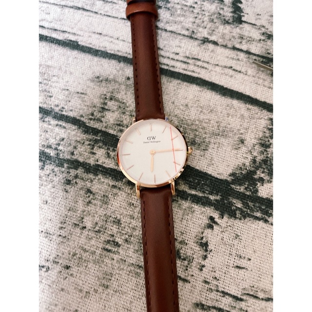 Daniel Wellington(ダニエルウェリントン)の【新品未使用】ダニエルウェリントン　腕時計 レディースのファッション小物(腕時計)の商品写真