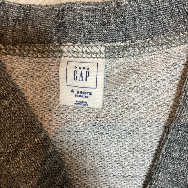 GAP Kids(ギャップキッズ)のGAPカーディガン105 キッズ/ベビー/マタニティのキッズ服女の子用(90cm~)(カーディガン)の商品写真