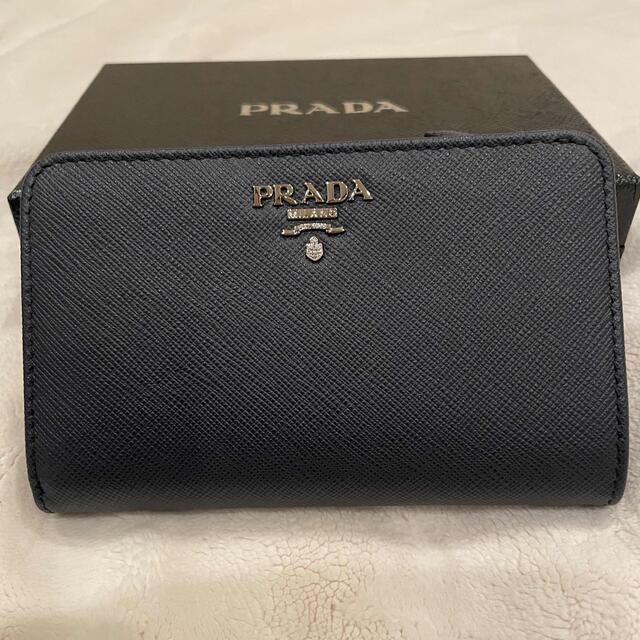 PRADA 二つ折り　財布財布