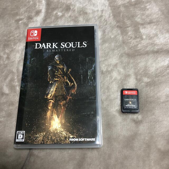 Nintendo Switch(ニンテンドースイッチ)のDARK SOULS REMASTERED（ダークソウル リマスタード） Swi エンタメ/ホビーのゲームソフト/ゲーム機本体(家庭用ゲームソフト)の商品写真