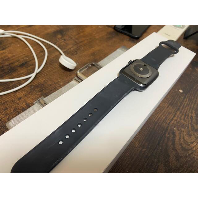 Apple Watch(アップルウォッチ)のApple Watch4 44mm GPSスペースグレイ ブラックスポーツバンド メンズの時計(腕時計(デジタル))の商品写真