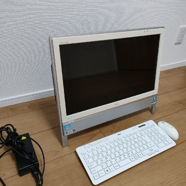 NEC(エヌイーシー)のNEC pc-vn770ds6w テレビ一体型パソコン スマホ/家電/カメラのPC/タブレット(デスクトップ型PC)の商品写真