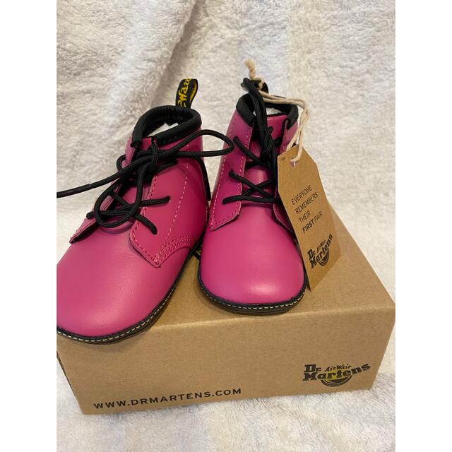 Dr.Martens(ドクターマーチン)の☆新品☆ドクターマーチン　11〜11.5㎝　ベビー靴　ブーツ　ファーストシューズ キッズ/ベビー/マタニティのベビー靴/シューズ(~14cm)(ブーツ)の商品写真