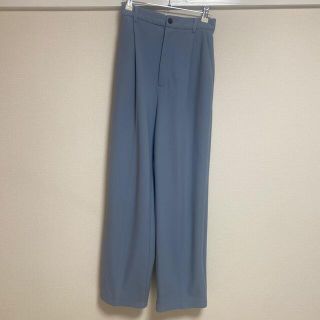 ダブルクローゼット(w closet)のダブクロ　カラーパンツ　ストレートパンツ　センタープレス　水色(カジュアルパンツ)