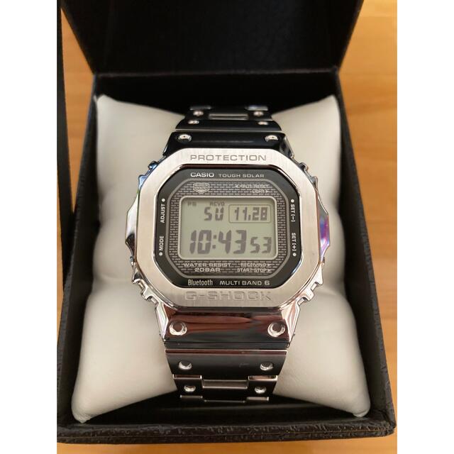 G-SHOCK(ジーショック)のCASIO G-SHOCK GMW-B5000D-1JF シルバー メンズの時計(腕時計(デジタル))の商品写真