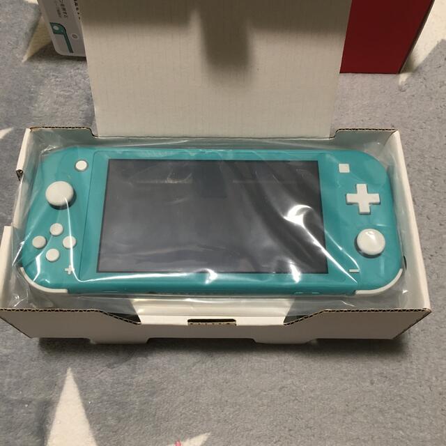 Nintendo Switch(ニンテンドースイッチ)のswitch LITE ターコイズ エンタメ/ホビーのゲームソフト/ゲーム機本体(携帯用ゲーム機本体)の商品写真