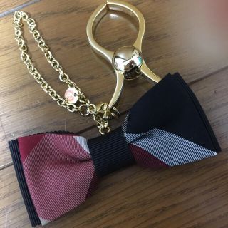 バーバリー(BURBERRY)のバーバリークレストブリッジ グローブホルダー(キーホルダー)