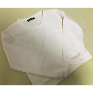 ページボーイ(PAGEBOY)のPAGEBOY 白 トップス(カットソー(長袖/七分))