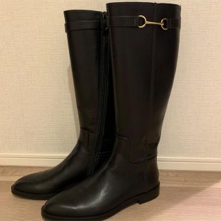 ザラ(ZARA)の新品　ZARAブーツ(ブーツ)