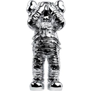 メディコムトイ(MEDICOM TOY)のKAWS Holiday Space Figure Silver (その他)