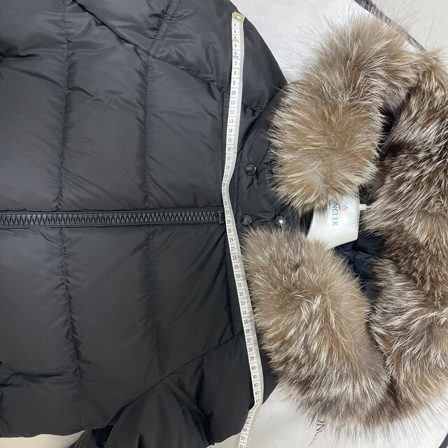 美品　モンクレール　chitalpa ブラック　3 ファー　moncler