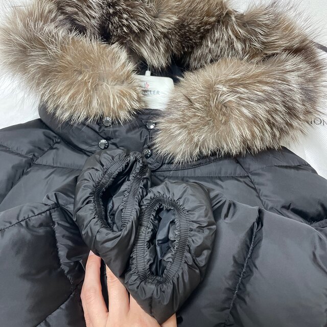 美品　モンクレール　chitalpa ブラック　3 ファー　moncler