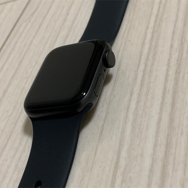 Apple Watch(アップルウォッチ)のApple Watch SE 40mm スポーツバンド メンズの時計(腕時計(デジタル))の商品写真
