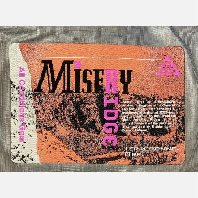 NIKE(ナイキ)のnike acg Misery Ridge ゴアテックス ジャケット ダウン メンズのジャケット/アウター(マウンテンパーカー)の商品写真