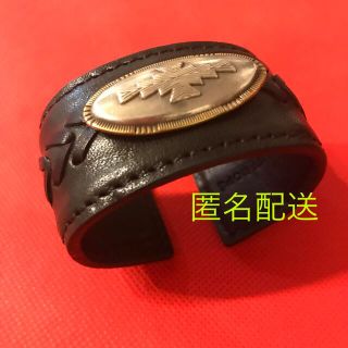 SALE ★★★ 新品　レザーバングル　（サイズ調整可能）